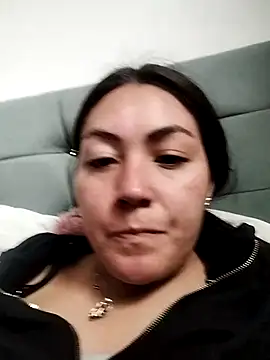 katha steele  online show from 10/31/25, 05:36