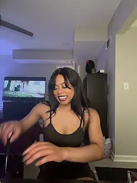 Snapshot of leanarose10 chatting on 04/14/26, 01:00 leanarose10 online show from 04/14/26, 01:00