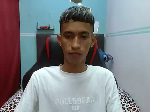 Angelstripboy online show from 03/25/26, 11:11