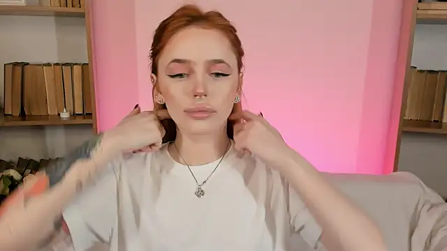 Phoenix Margo online show from 12/02/25, 03:34