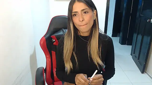 Liamiler01  online show from 11/27/25, 02:24