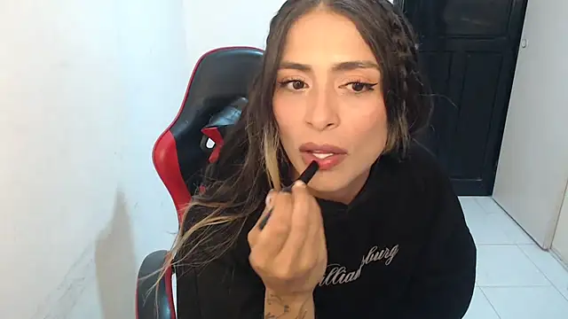 Liamiler01  online show from 02/19/26, 01:56