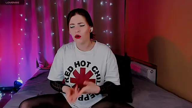 Erika Fix online show from 04/21/26, 06:23