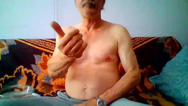 cumloverboyxx69 online show from 04/22/26, 12:18