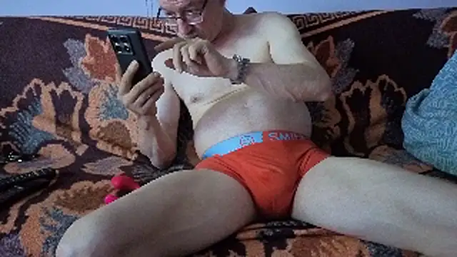 Snapshot of cumloverboyxx69 chatting on 05/09/26, 04:45 cumloverboyxx69 online show from 05/09/26, 04:45
