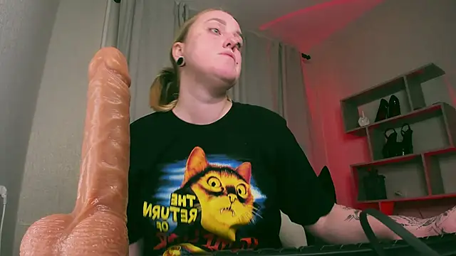 Snapshot of Frau__Lilith chatting on 01/23/25, 02:39 Frau Lilith online show from 01/23/25, 02:39