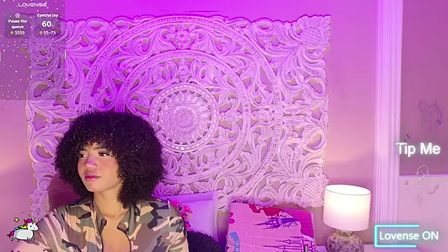 Snapshot of MalaikaBrown chatting on 05/16/26, 04:53 MalaikaBrown online show from 05/16/26, 04:53
