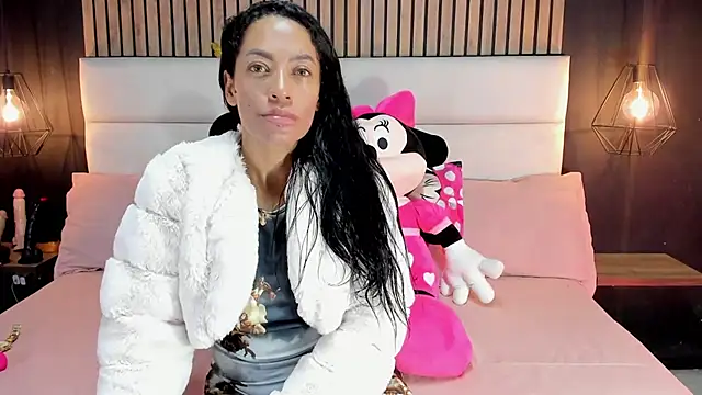 NiicolleMiller online show from 02/22/25, 11:13