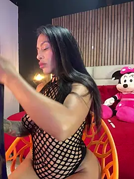 NiicolleMiller online show from 03/12/25, 10:07