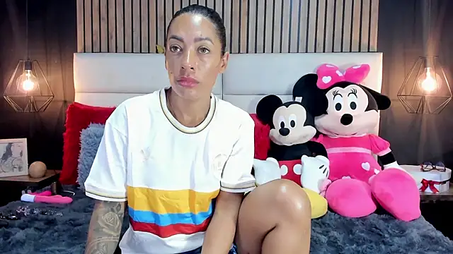 NiicolleMiller online show from 03/20/25, 10:40