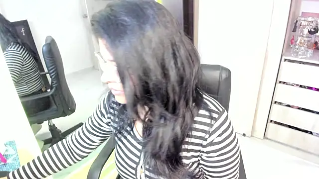 Snapshot of BellaFlaming chatting on 06/09/26, 10:27 BellaFlaming online show from 06/09/26, 10:27