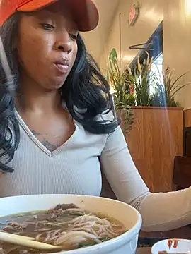 Iceblanca online show from 10/05/25, 09:02