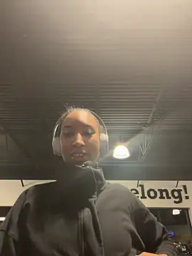 Snapshot of Iceblanca chatting on 02/12/26, 11:05 Iceblanca online show from 02/12/26, 11:05