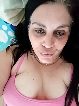 Snapshot of CRUELLAXX chatting on 12/07/24, 06:15 CRUELLAXX online show from 12/07/24, 06:15