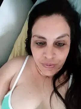 Snapshot of CRUELLAXX chatting on 12/15/24, 12:06 CRUELLAXX online show from 12/15/24, 12:06