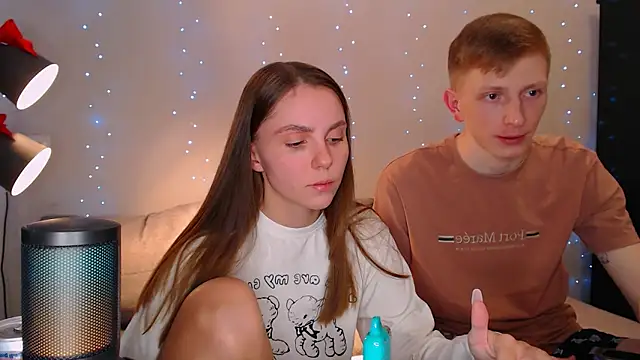 Snapshot of juliaanddima chatting on 01/05/25, 09:03 juliaanddima online show from 01/05/25, 09:03