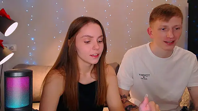 Snapshot of juliaanddima chatting on 01/06/25, 10:15 juliaanddima online show from 01/06/25, 10:15