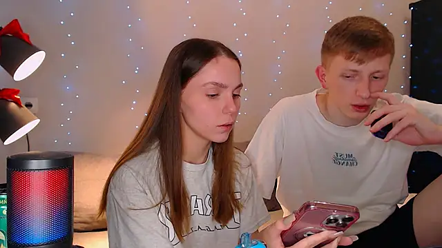 Snapshot of juliaanddima chatting on 01/10/25, 08:48 juliaanddima online show from 01/10/25, 08:48