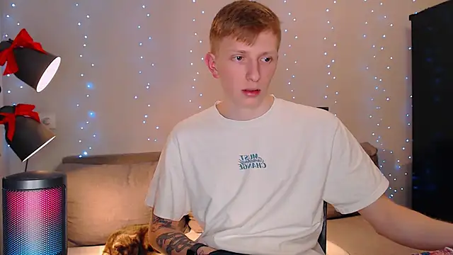 Snapshot of juliaanddima chatting on 01/11/25, 09:46 juliaanddima online show from 01/11/25, 09:46