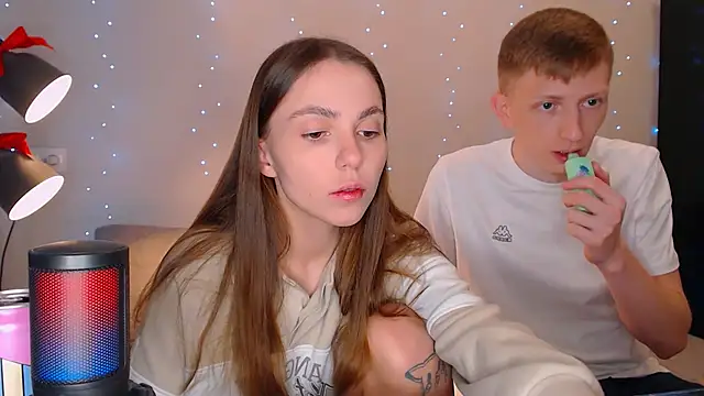 Snapshot of juliaanddima chatting on 02/06/25, 07:35 juliaanddima online show from 02/06/25, 07:35