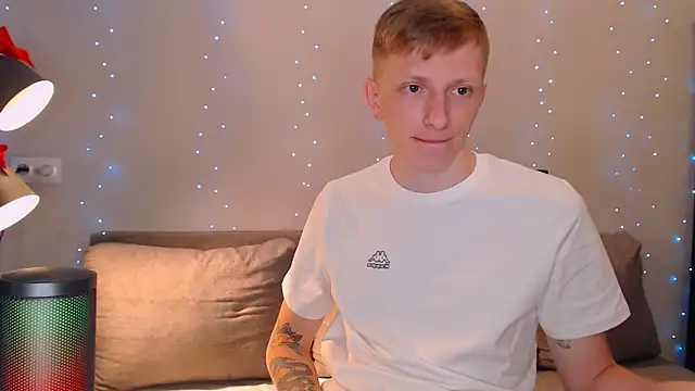 Snapshot of juliaanddima chatting on 02/07/25, 01:15 juliaanddima online show from 02/07/25, 01:15