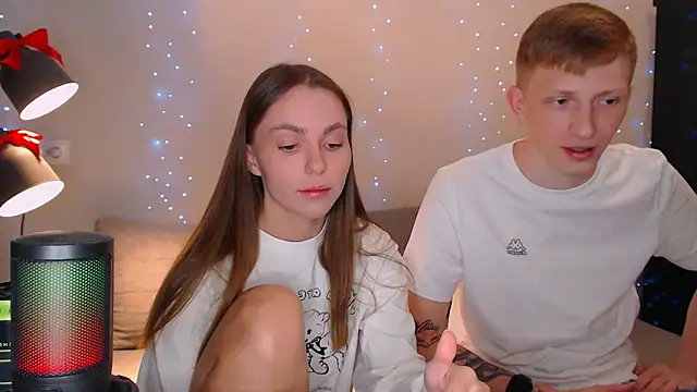 Snapshot of juliaanddima chatting on 02/10/25, 09:04 juliaanddima online show from 02/10/25, 09:04