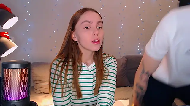 Snapshot of juliaanddima chatting on 02/20/25, 07:01 juliaanddima online show from 02/20/25, 07:01