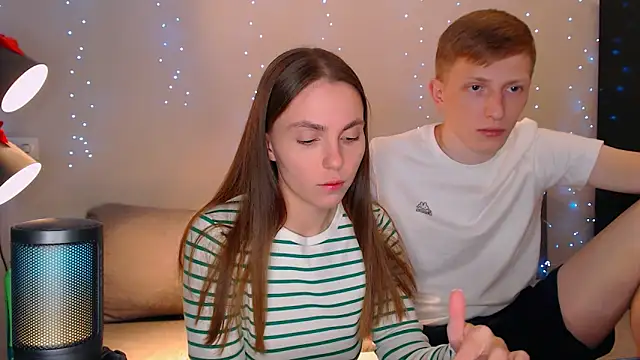 Snapshot of juliaanddima chatting on 02/20/25, 08:58 juliaanddima online show from 02/20/25, 08:58