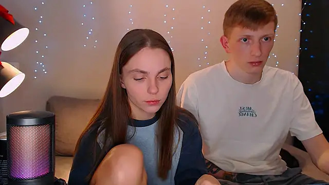 Snapshot of juliaanddima chatting on 02/27/25, 08:53 juliaanddima online show from 02/27/25, 08:53