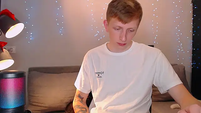 Snapshot of juliaanddima chatting on 03/05/25, 09:37 juliaanddima online show from 03/05/25, 09:37