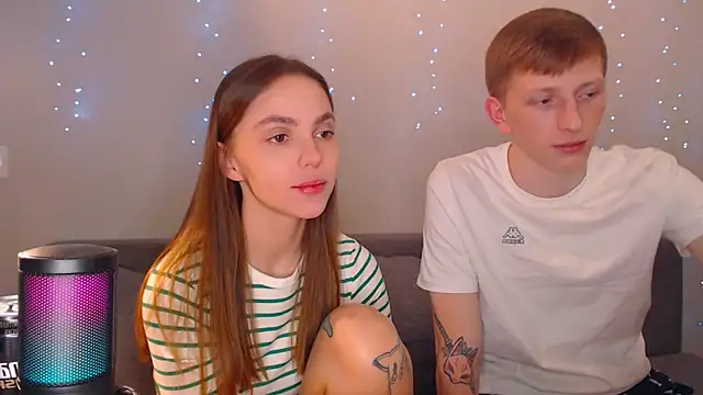 Snapshot of juliaanddima chatting on 03/10/25, 10:02 juliaanddima online show from 03/10/25, 10:02