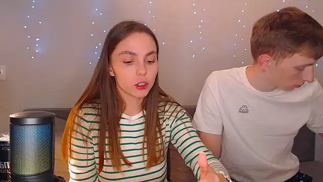 Snapshot of juliaanddima chatting on 03/11/25, 01:16 juliaanddima online show from 03/11/25, 01:16