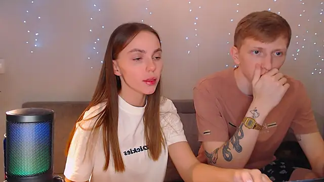 Snapshot of juliaanddima chatting on 03/13/25, 12:05 juliaanddima online show from 03/13/25, 12:05