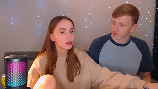 Snapshot of juliaanddima chatting on 03/13/25, 10:43 juliaanddima online show from 03/13/25, 10:43