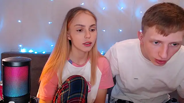 Snapshot of juliaanddima chatting on 09/15/25, 09:59 juliaanddima online show from 09/15/25, 09:59