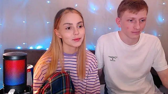 Snapshot of juliaanddima chatting on 09/18/25, 08:33 juliaanddima online show from 09/18/25, 08:33