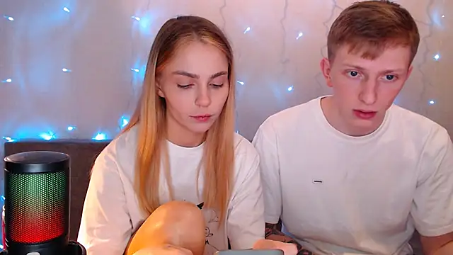 Snapshot of juliaanddima chatting on 09/26/25, 10:14 juliaanddima online show from 09/26/25, 10:14