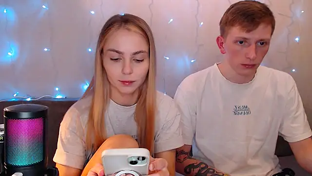 Snapshot of juliaanddima chatting on 09/28/25, 09:53 juliaanddima online show from 09/28/25, 09:53