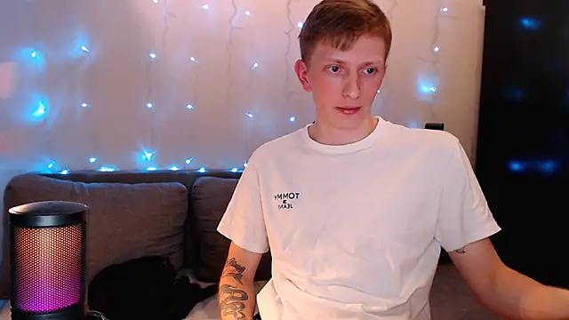 Snapshot of juliaanddima chatting on 09/30/25, 09:31 juliaanddima online show from 09/30/25, 09:31