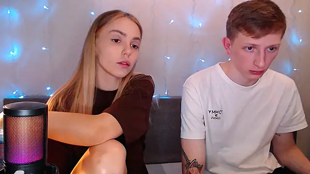 Snapshot of juliaanddima chatting on 10/02/25, 10:39 juliaanddima online show from 10/02/25, 10:39