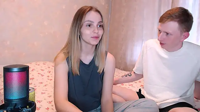 Snapshot of juliaanddima chatting on 06/26/26, 07:57 juliaanddima online show from 06/26/26, 07:57