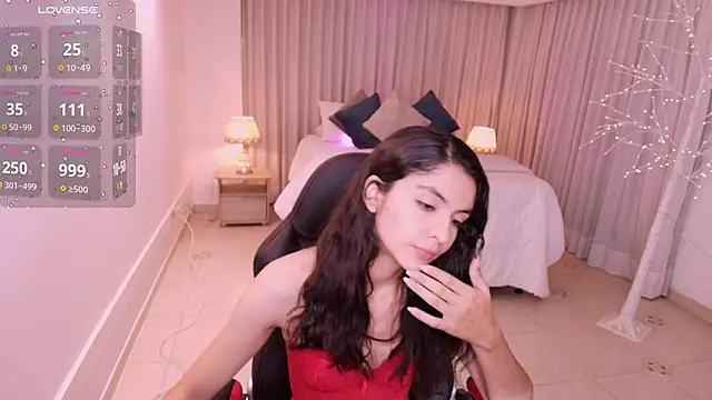 miiaa evans online show from 02/14/25, 03:43