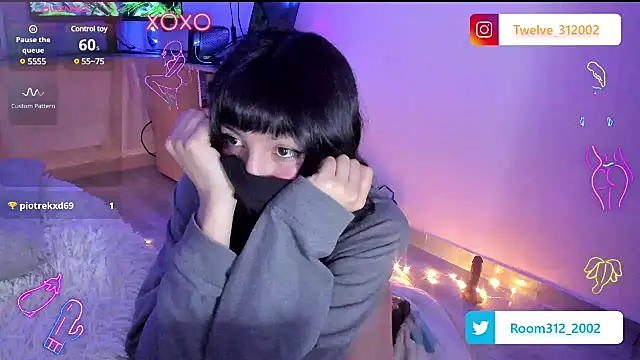 Snapshot of Room312_ chatting on 12/22/24, 03:00 Room312 online show from 12/22/24, 03:00