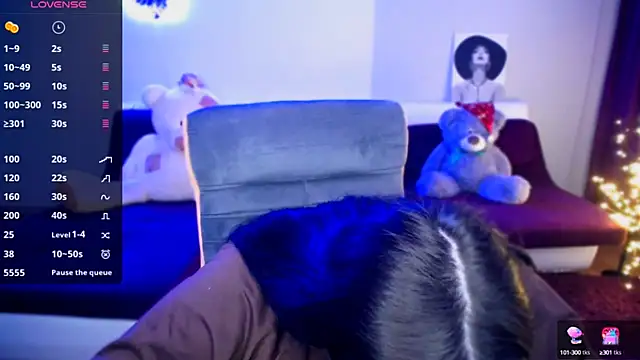 Snapshot of Emily_Mo chatting on 01/03/25, 06:22 Emily Mo online show from 01/03/25, 06:22