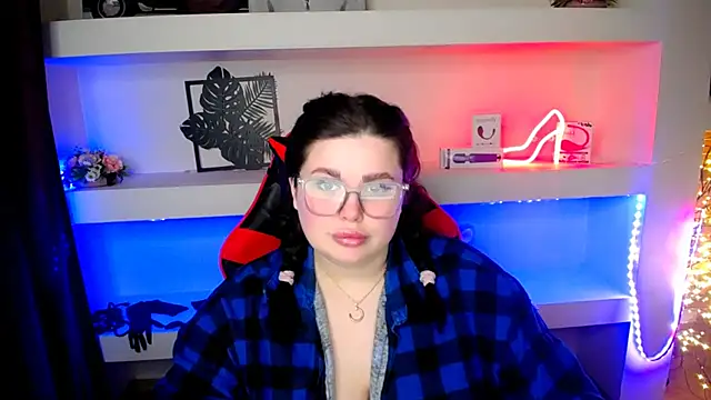 Snapshot of Emily_Mo chatting on 01/17/25, 09:39 Emily Mo online show from 01/17/25, 09:39