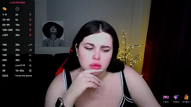 Snapshot of Emily_Mo chatting on 02/04/25, 06:46 Emily Mo online show from 02/04/25, 06:46