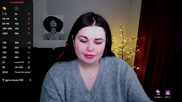 Snapshot of Emily_Mo chatting on 02/07/25, 06:35 Emily Mo online show from 02/07/25, 06:35