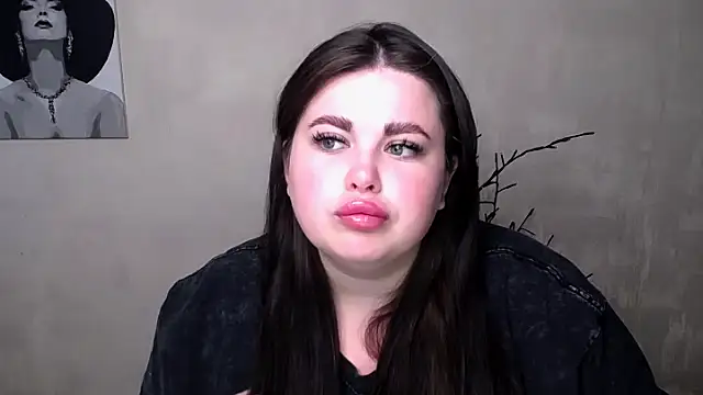 Snapshot of Emily_Mo chatting on 09/17/25, 05:20 Emily Mo online show from 09/17/25, 05:20