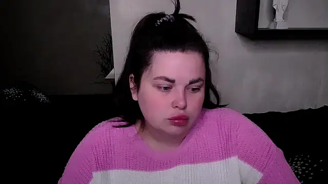 Snapshot of Emily_Mo chatting on 10/09/25, 05:38 Emily Mo online show from 10/09/25, 05:38