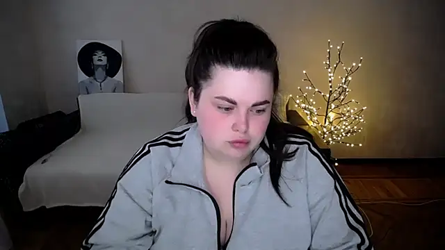 Snapshot of Emily_Mo chatting on 05/29/26, 05:49 Emily Mo online show from 05/29/26, 05:49
